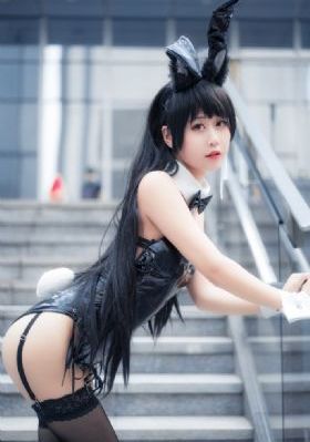 女大学生的沙龙室免费看_720HD在线观看